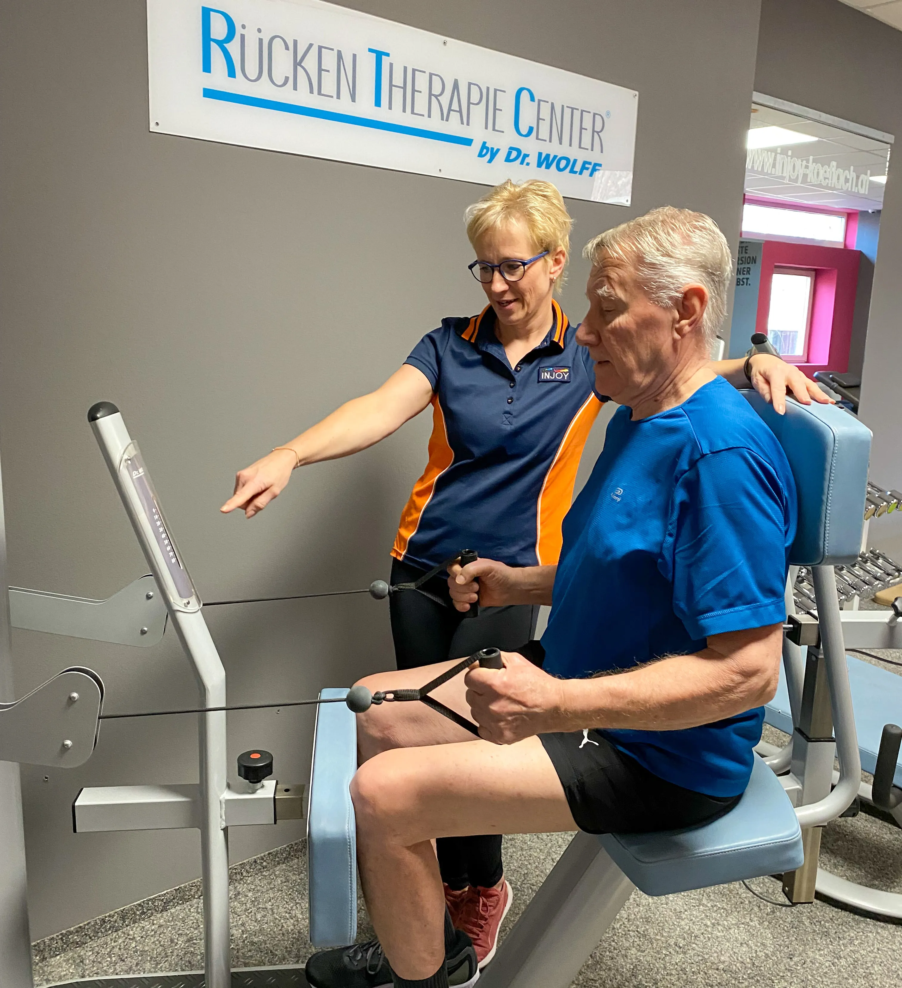 Trainer mit Kunden